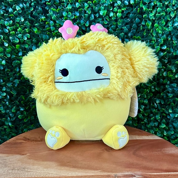 Squishmallows Other - Nomi the Bigfoot 8” Easter Squishmallow with Flower Headband